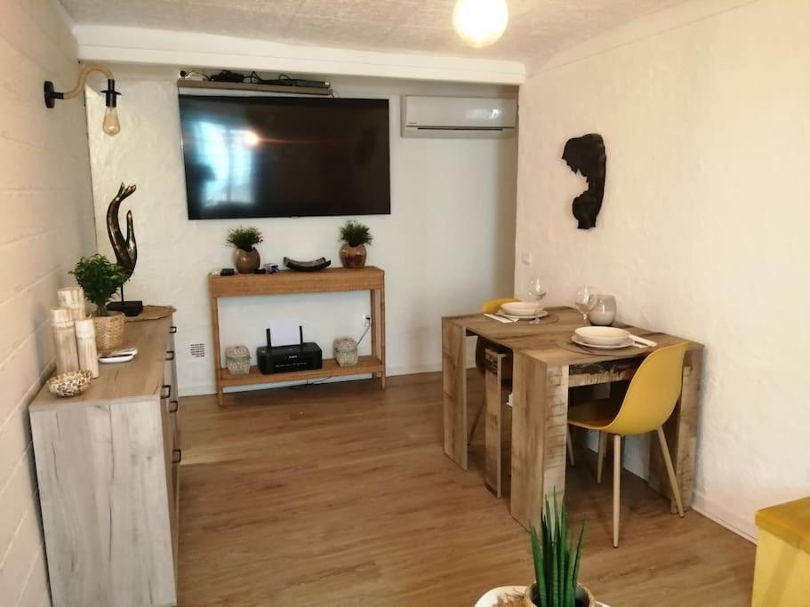 Appartement Cosy Situe A 2Mn De La Plage A Pied Climatise Villefranche-sur-Mer Exterior foto